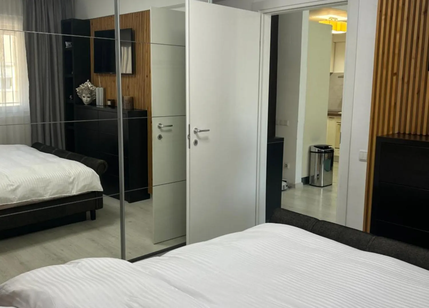 Cozi Place Voluntari Apartment